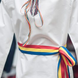 costum-popular-national-baieti-copii-2